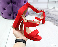 Замшевые красные босоножки с закрытой пяткой 36/38 р-р
