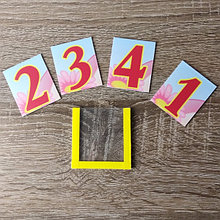 Карманчик с набором цифр на двери кабинета