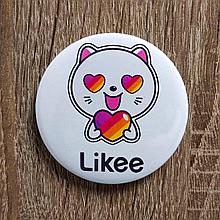 Значок металлический Likee. Кот с сердечком