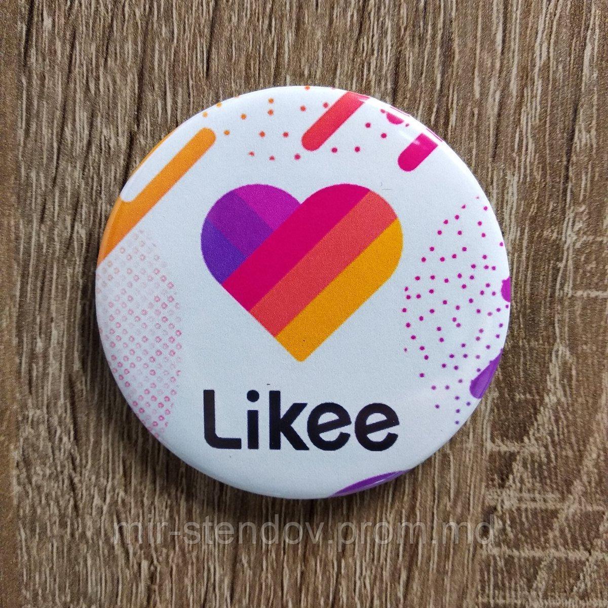 Значок металлический Likee. Сердечко с конфети, фото 1