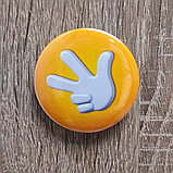 Значок сувенирный Фиксики жёлтый, фото 4