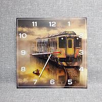 Часы настенные квадратные Поезд