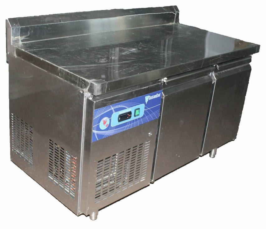 Холодильный стол CCТ-2S Customcool (с бортом) - фото 1 - id-p10186775