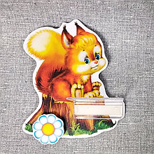 Стенд для рисунка и поделки Бельчонок