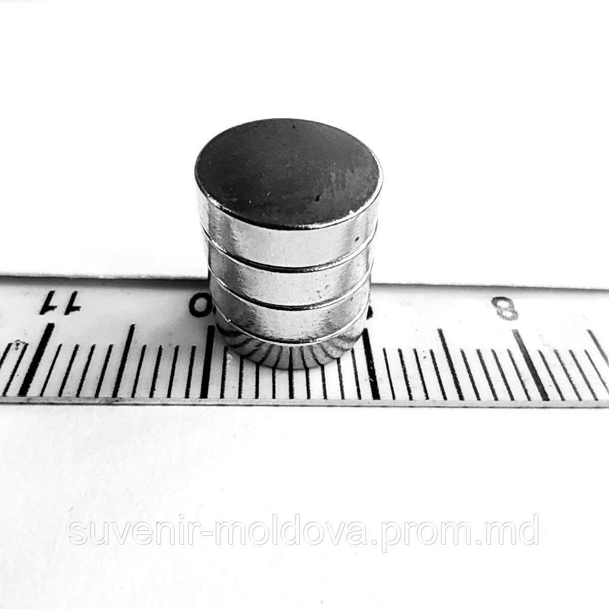 Неодимовый магнит диск 10х4 мм - фото 1 - id-p10202368