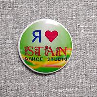 Значок c логотипом танцевальной студии STAN