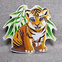 Тигр в листве. Настенная декорация