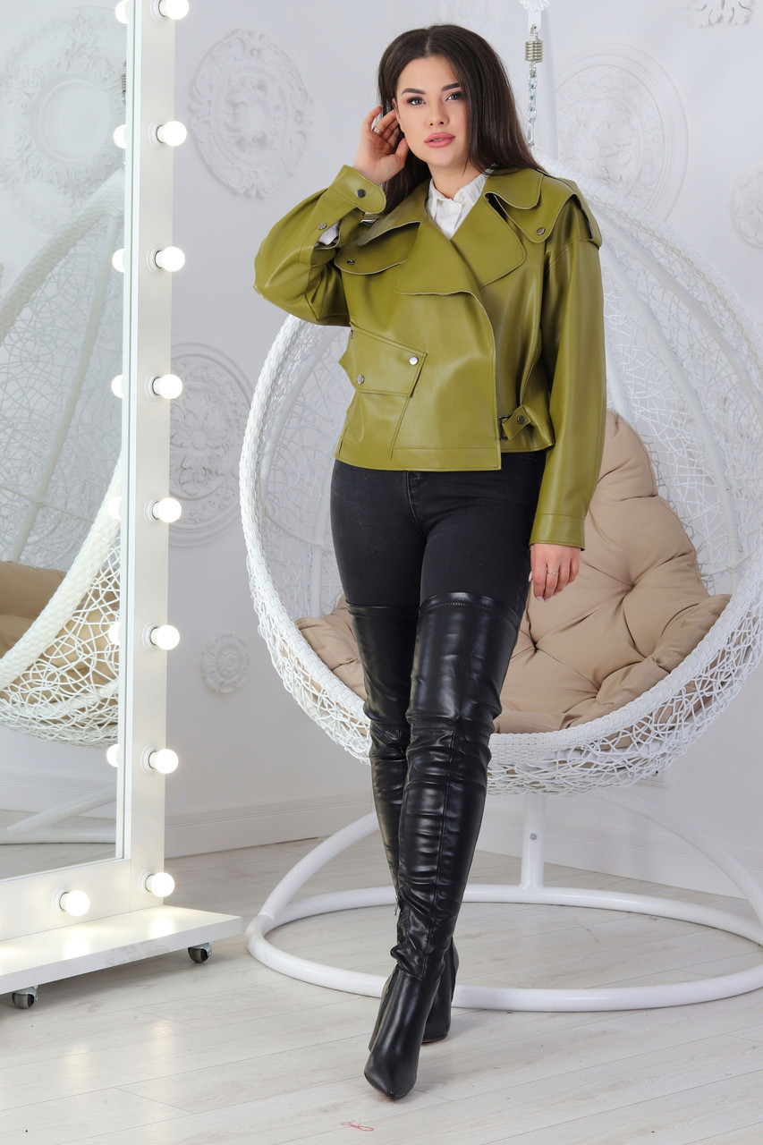 Женская стильная кожаная куртка косуха с клепками, батал большой размер - фото 1 - id-p10245922