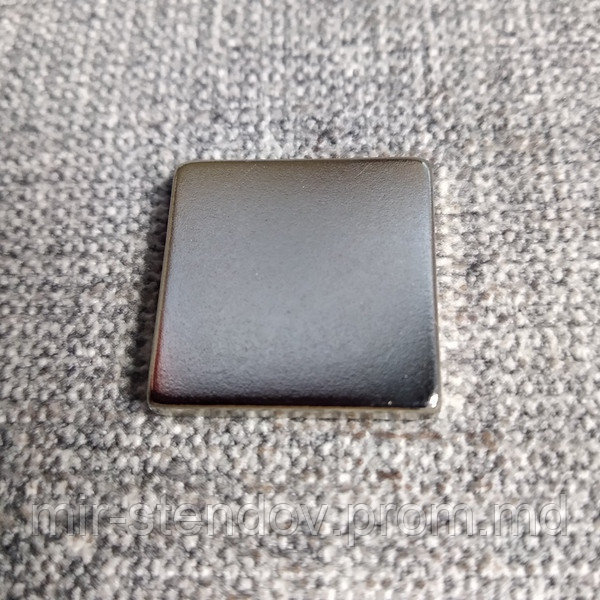 Магнит неодимовый квадрат 10х10х1 мм - фото 1 - id-p4432339