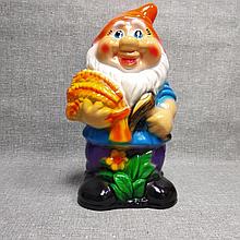 Садовая фигурка Гном-агроном