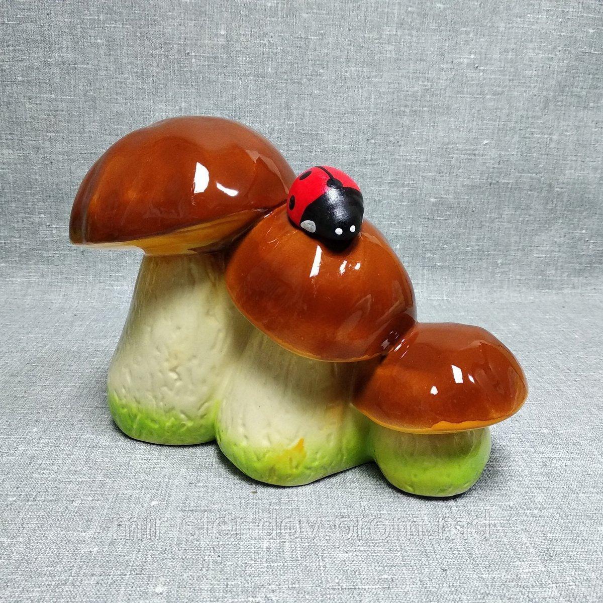 Садовая фигурка Белые грибы с Божьей коровкой, фото 1