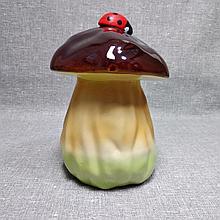 Садовая фигурка Один гриб с Божьей коровкой