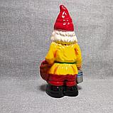 Садовая фигурка Гном-садовод, фото 5