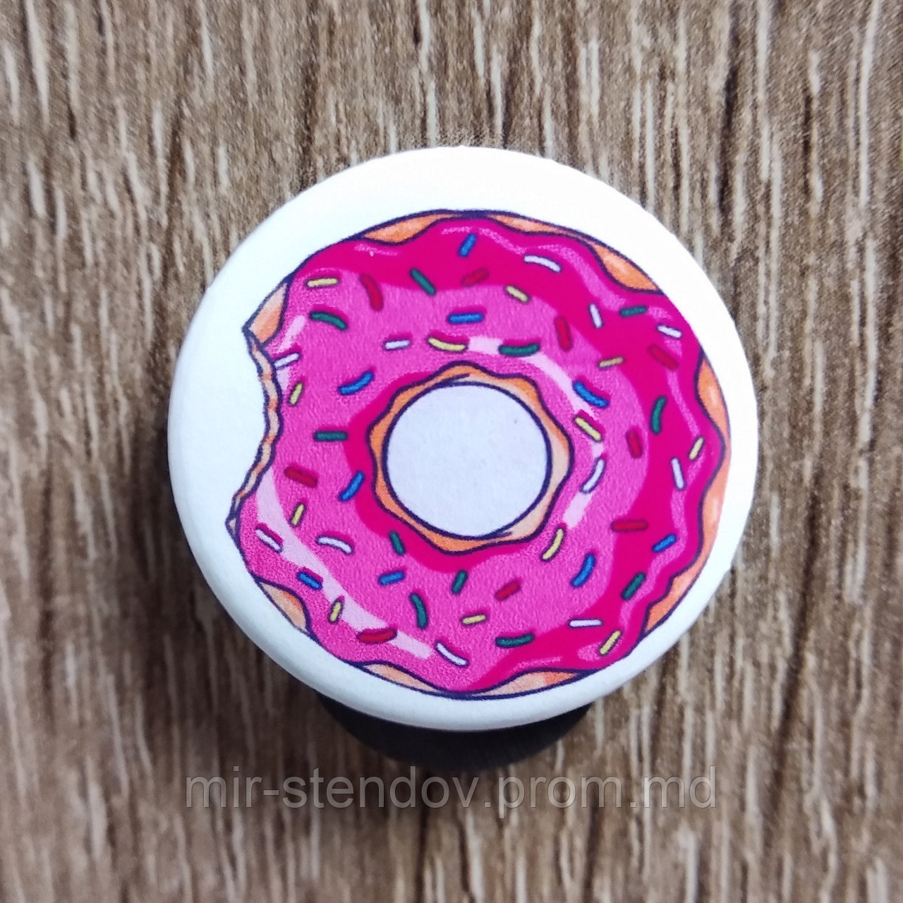 Значок сувенирный "Пончик" - фото 1 - id-p10338109