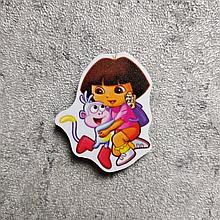 Магнитик канцелярский Даша путешественница