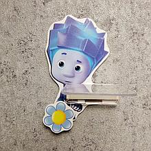 Стенд с полочкой для поделки и магнитом для рисунка Фиксик