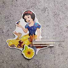 Стенд с полочкой для поделки и магнитом для рисунка Белоснежка