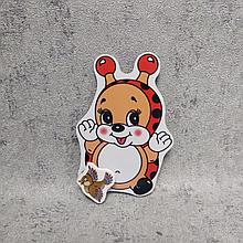 Магнитный стенд для крепления рисунка Божья коровка