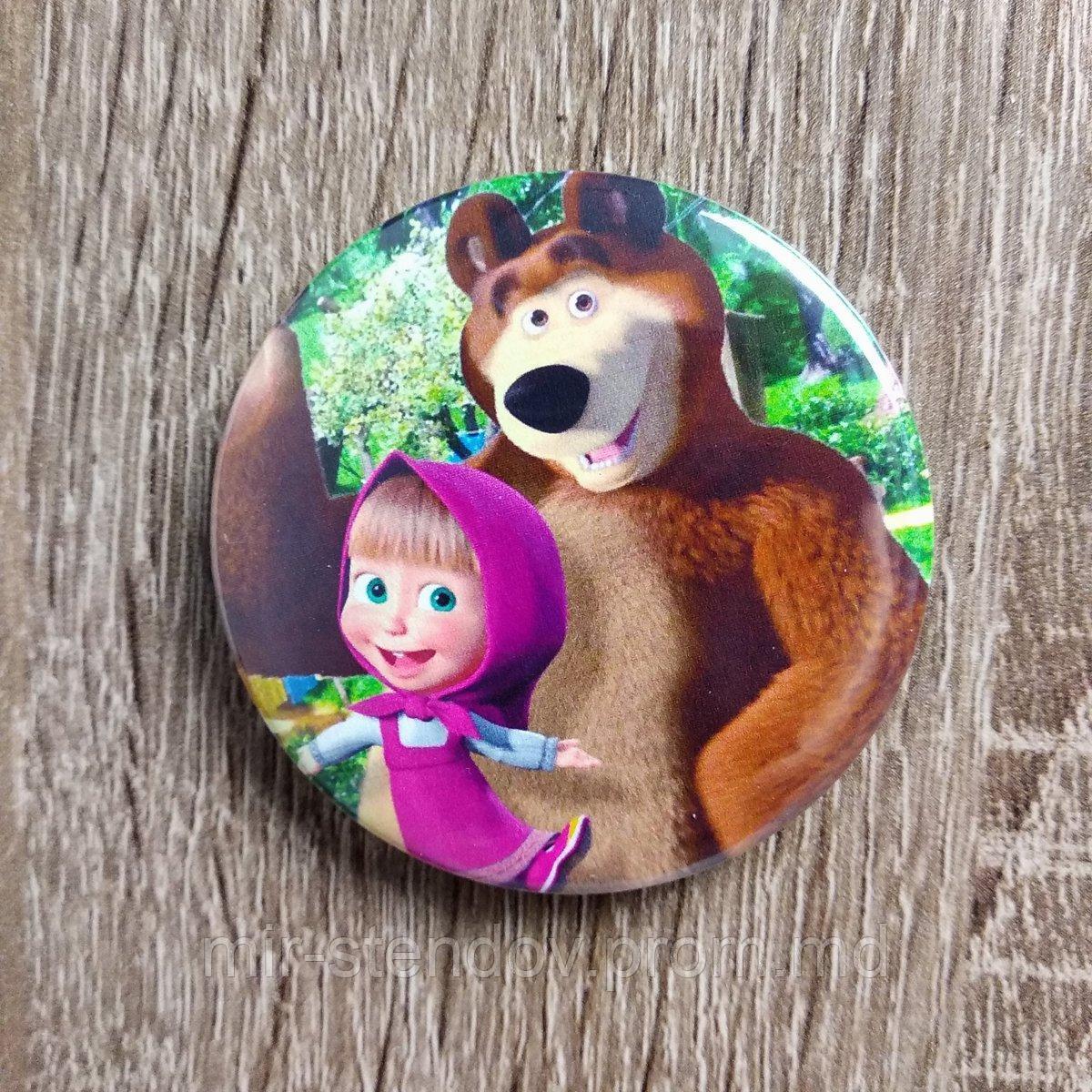 Сувенирный значок Маша и Медведь, фото 1