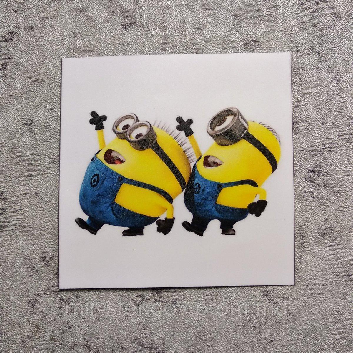 Наклейка на автомобиль Миньоны, фото 1