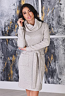Теплое ангоровое платье с воротником-хомутом и с карманами спереди и с пояском в комплекте
