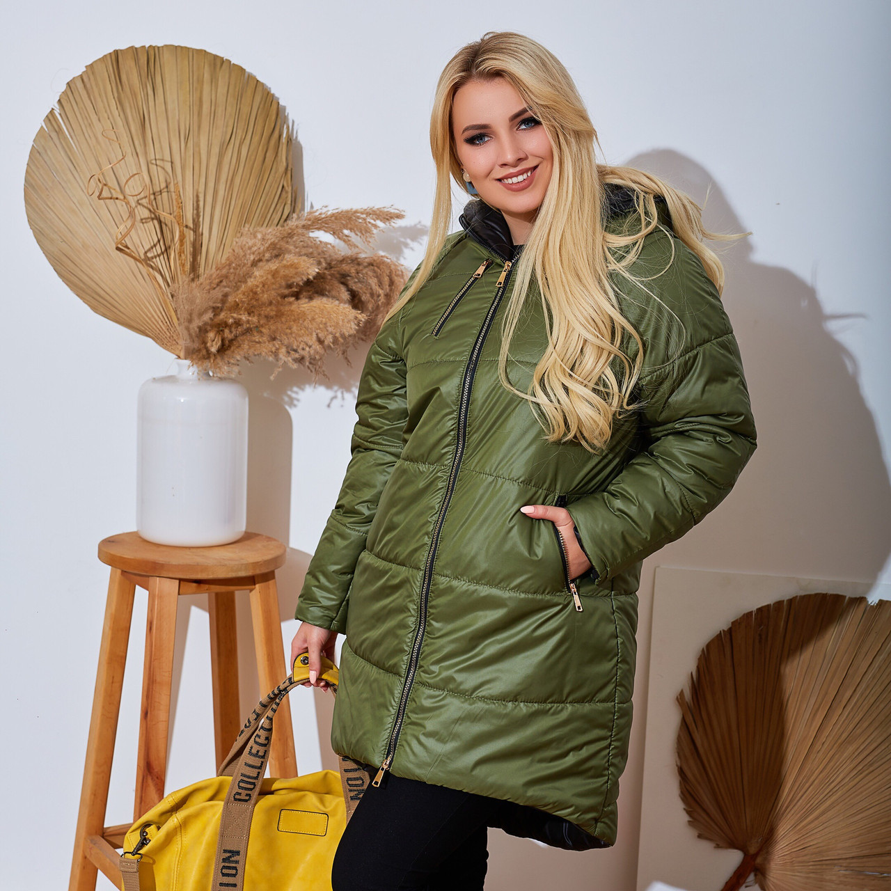 Женская теплая стеганная осенне-зимняя куртка из плащевки на синтепоне, батал большие размеры - фото 1 - id-p10418147