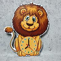 Часы настенные Лев