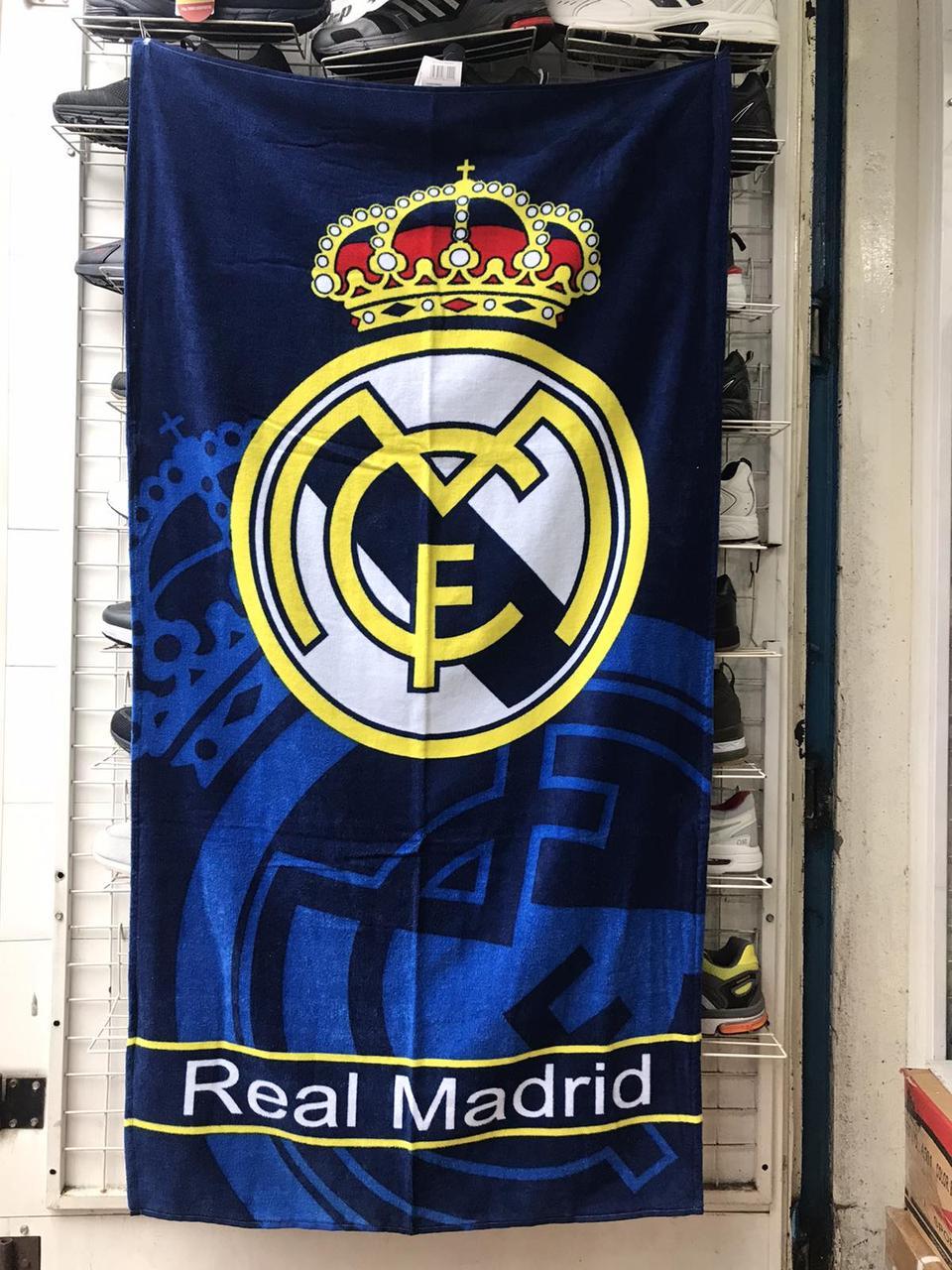 Банное (пляжное) полотенце ФК "Реал Мадрид" с логотипом любимого футбольного клуба - фото 1 - id-p8130105