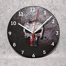 Часы настенные Каратель череп