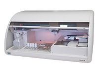 Автоматический иммуноферментный и иммунохемилюминисцентный анализатор LabLine-110