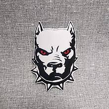 Наклейка на заднее стекло автомобиля Питбуль v2