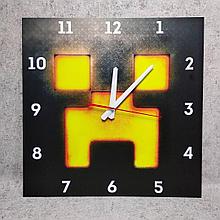 Часы настенные Майнкрафт Catwoman Skin