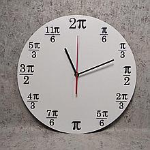 Настенные часы "Знак 𝝅"