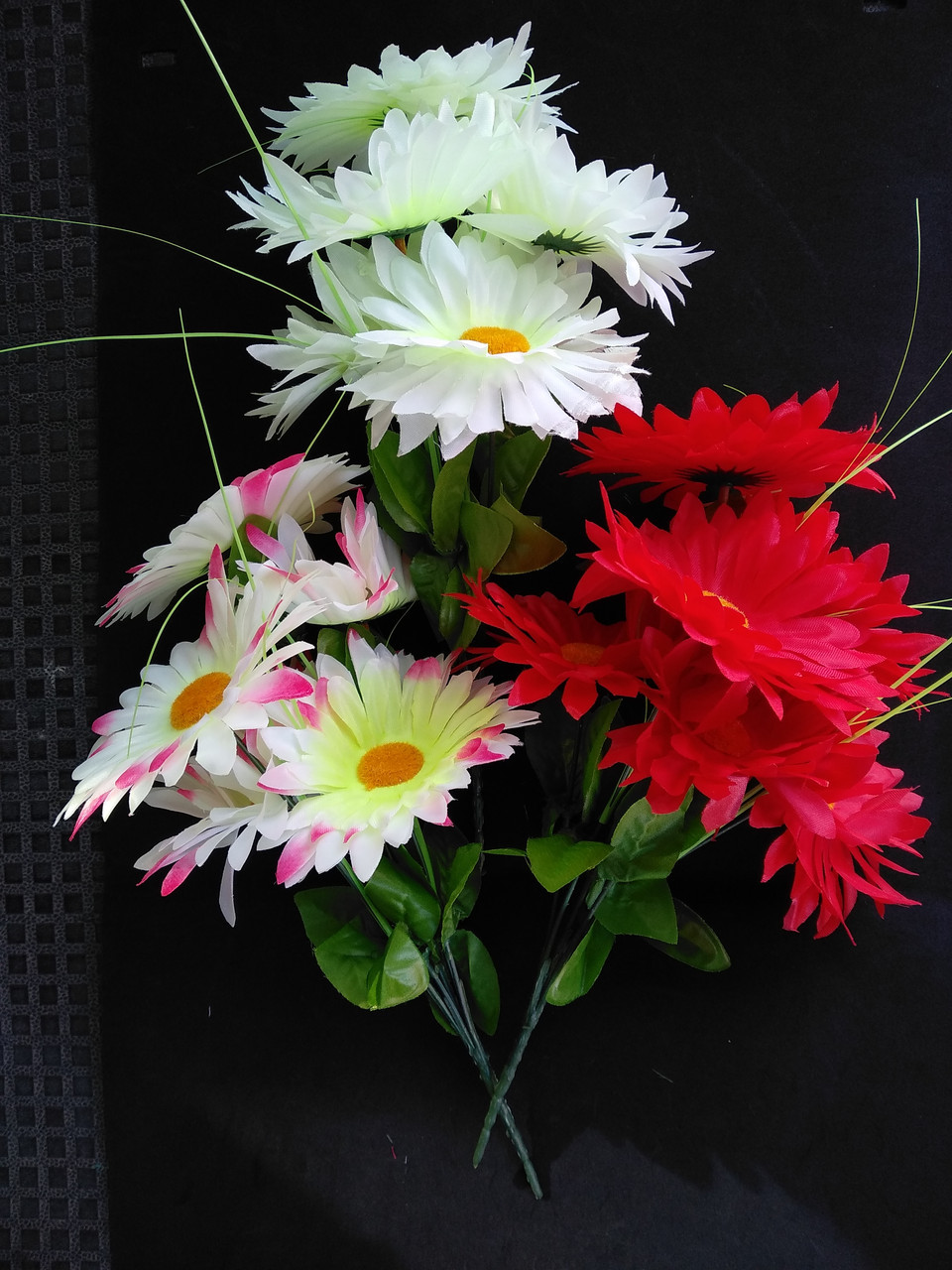 Искусственные цветы Ромашек букет 3 цвета - фото 1 - id-p10448901