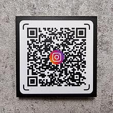 Наклейка Инстаграм, Вайбер, Фейсбук и Телеграм с Вашим QR-кодом