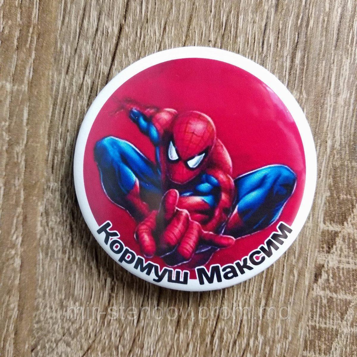 Именной значок с изображением супергероя комиксов Человека-паука, фото 1
