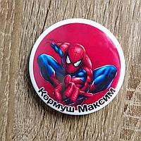 Именной значок с изображением супергероя комиксов Человека-паука