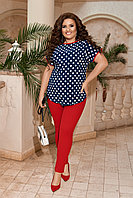 Стильный женский костюм: блуза в горошек и зауженные красные брюки, батал большие размеры