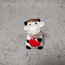 Керамическая фигурка "Бурёнка с сердечком"