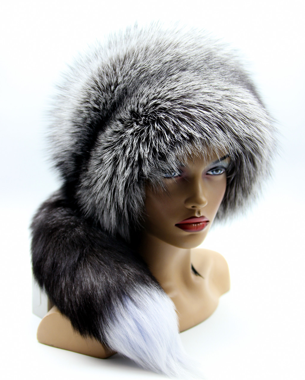 Меховая зимняя женская шапка из чернобурки Барбара с хвостом - фото 1 - id-p10492603
