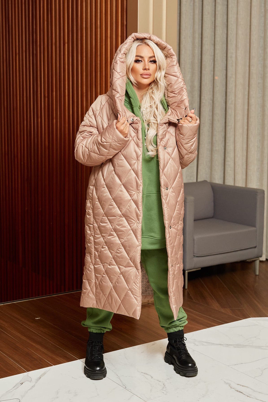 Женское теплое стеганное осенне-зимнее пальто на синтепоне прямого силуэта с капюшоном, батал большие размеры - фото 1 - id-p10519355