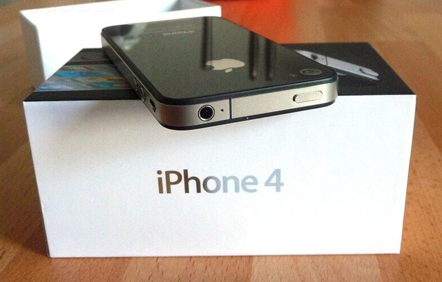 Brand New Apple Iphone 4G 32GB Factory Unlocked - фото 1 - id-p75847