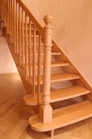 Лестница прямая межэтажная деревянная