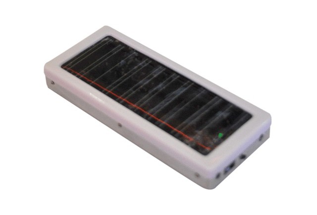 Портативное зарядное устройство на солнечных батареях - фото 1 - id-p12999