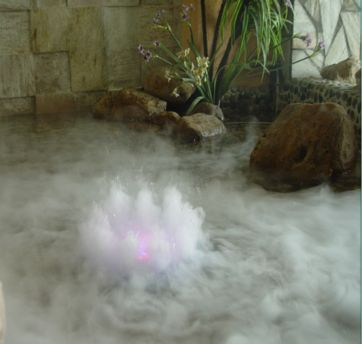 Плавающий туманообразователь большой производительности с световыми эффектами. С дистанционным управлением - фото 1 - id-p179126