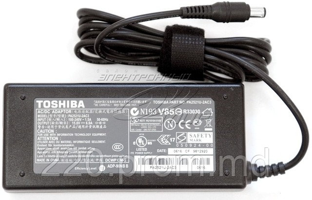 Toshiba 15V 6A 90W (штекер 6,3х3,3) ОРИГИНАЛ - фото 1 - id-p167738