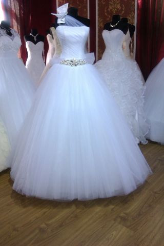 Свадебные платья - фото 1 - id-p2484788