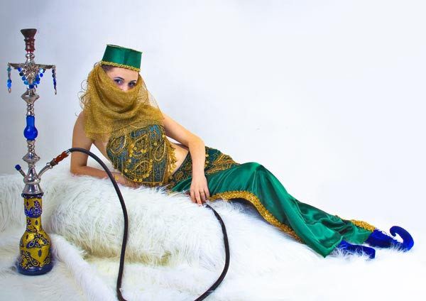 Карнавальный костюм Восточная красавица зеленая взрослая низ платок (штаны, топик, платок, чалма) - фото 1 - id-p2523630