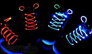 Светящиеся шнурки, новые светодиодные мигающие шнурки Кишинев - фото 1 - id-p3415402