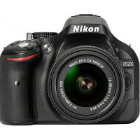 Зеркальный фотоаппарат NIKON D5200 Kit 18-55 VR II